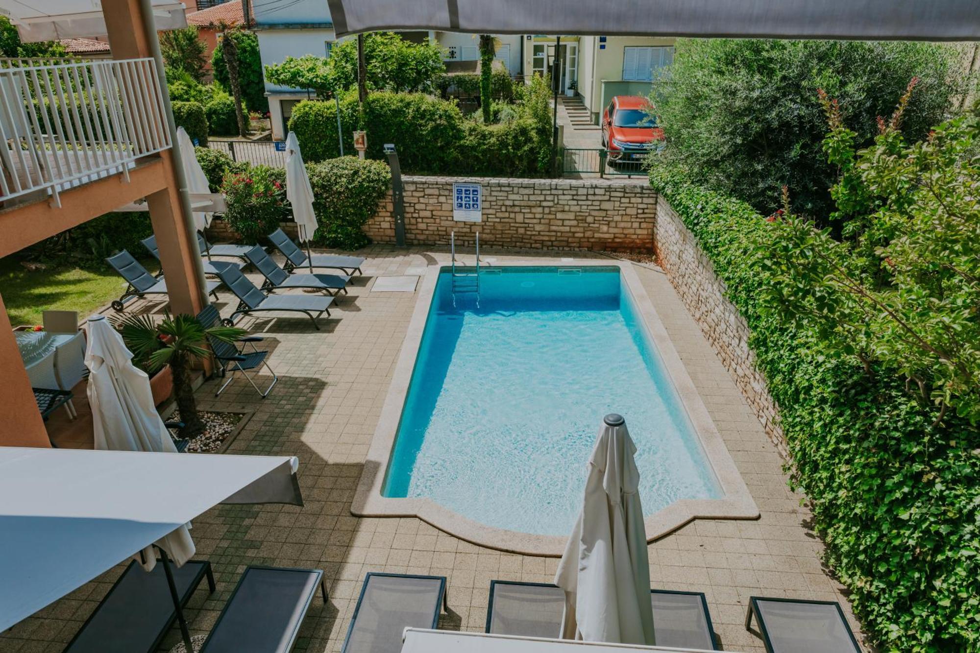 Danex Apartment