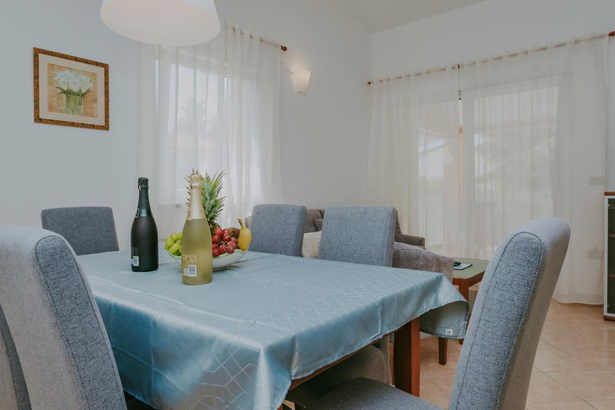 Apartment Danex *